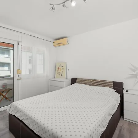 Noelle Apartment Porec